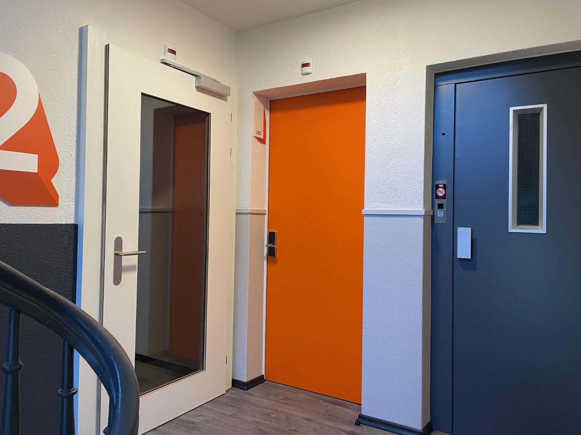 Easyhotel Zuerich Main Station Buitenkant foto