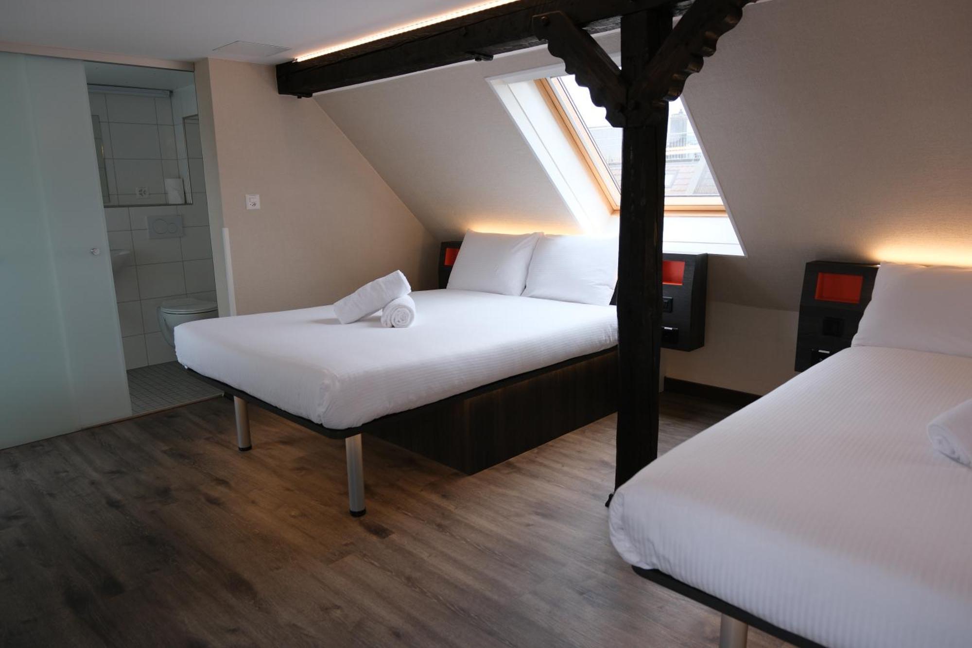Easyhotel Zuerich Main Station Buitenkant foto